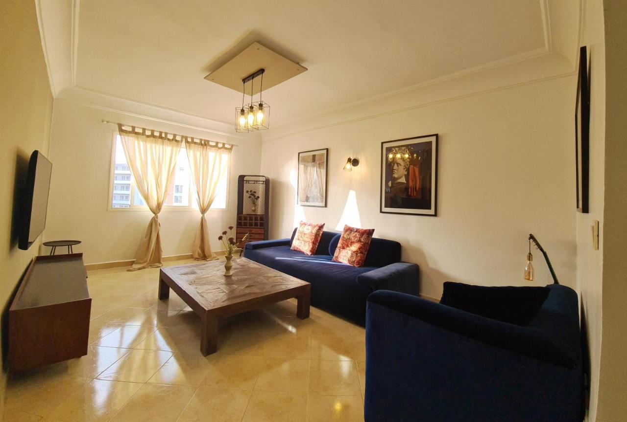 Superbe Appartement à 2 Min de la gare de Tanger et à 5 min de la plage Malabata Esterno foto